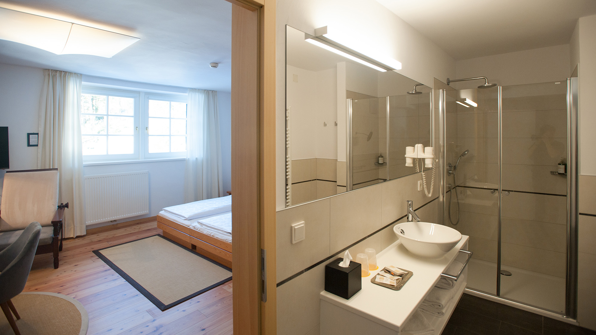 Blick ins Badezimmer